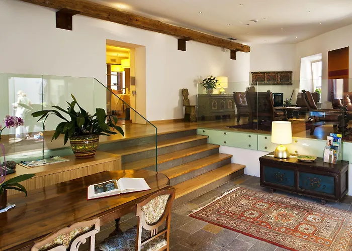 Hotel Romanda